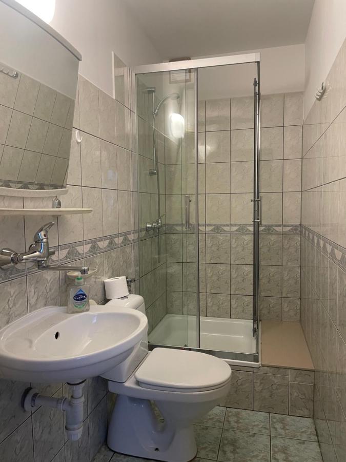 Noclegi U Gosi W Polanczyku - Pokoje Goscinne Luaran gambar